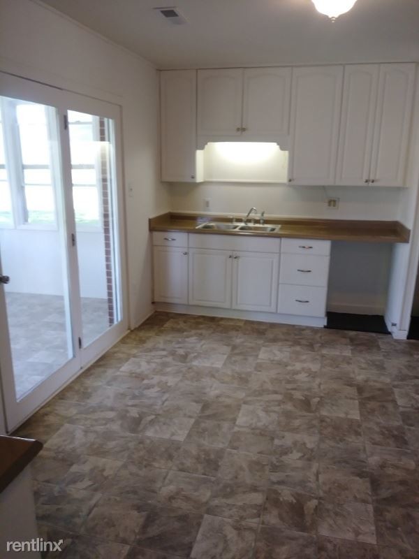 Building Photo - 3 br, 1.5 bath House - 311 Longview St
