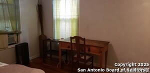 Foto del edificio - 2318 W Olmos Dr