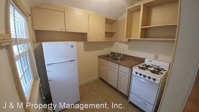 Building Photo - 2715 Stone Park Blvd