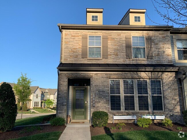 Building Photo - 3023 Farmstead Mill Dr