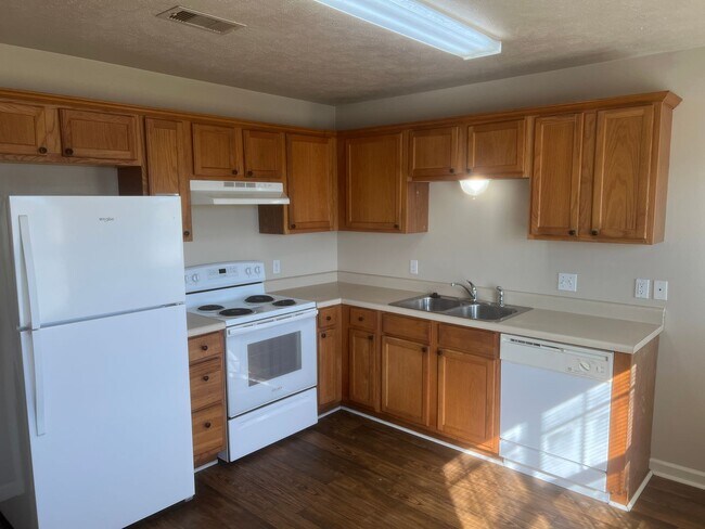 Foto del edificio - 3 Bed 2 Bath Home