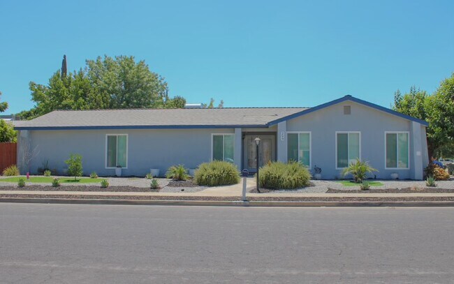 Foto del edificio - 299 W Birch Ave