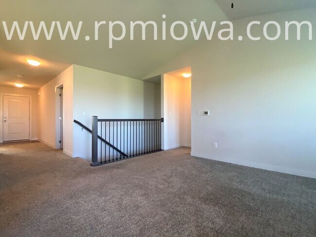 Foto del edificio - NEAR ABBIE GROVE ELEMENTARY!! 4 Bedroom, 3 Bath Home in Ankeny