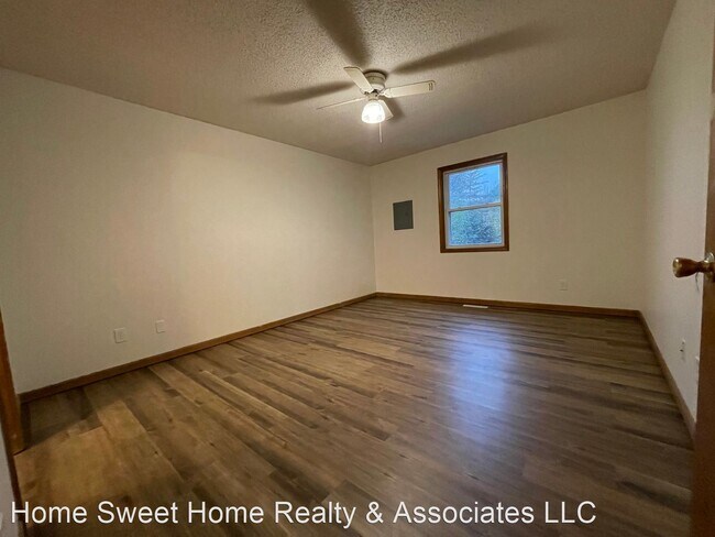 Foto del edificio - 2 br, 2 bath House - 204-B W Sycamore St