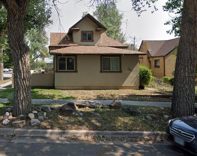Foto del edificio - 2221 Maxwell Ave