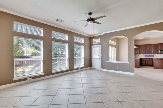 Foto del edificio - 916 Cavalry Ride Trail