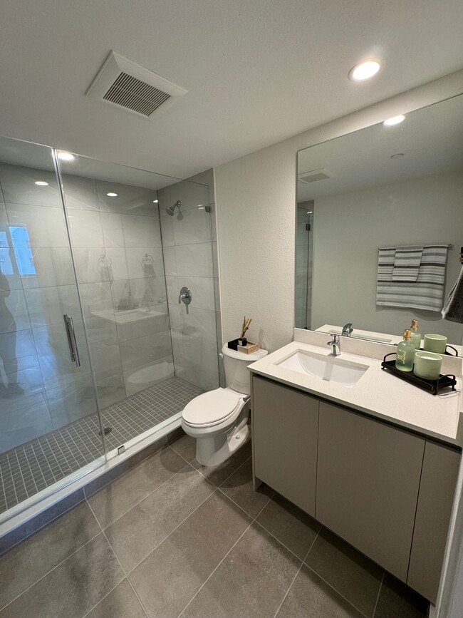 Foto del edificio - 7877 NW 105th Ave