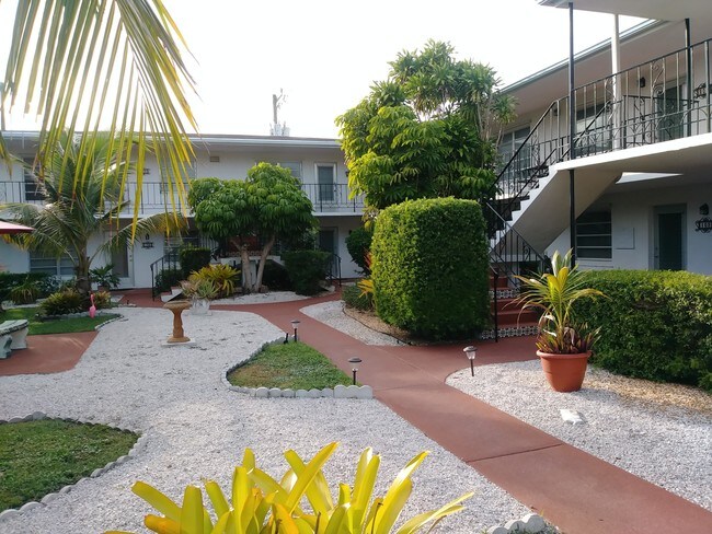 Foto del edificio - 709 N M Street 205