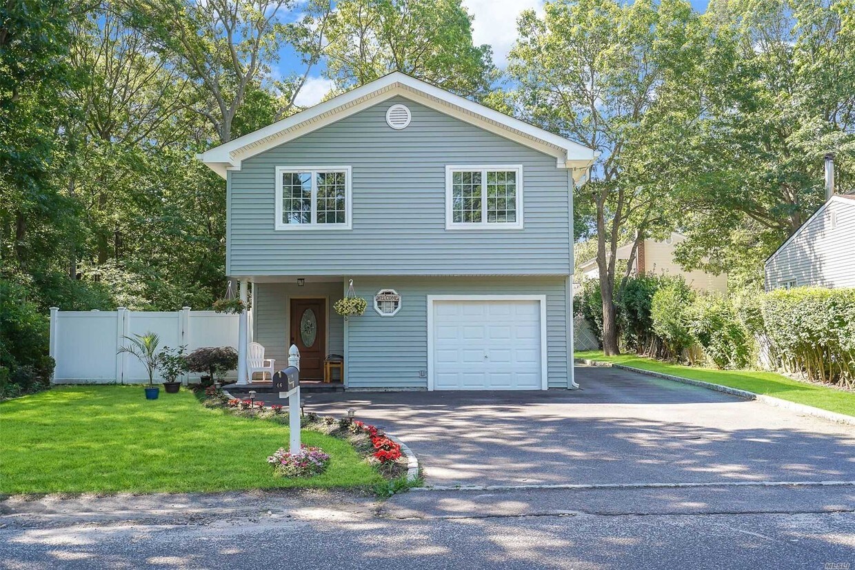 Primary Photo - 46 Patchogue Ave