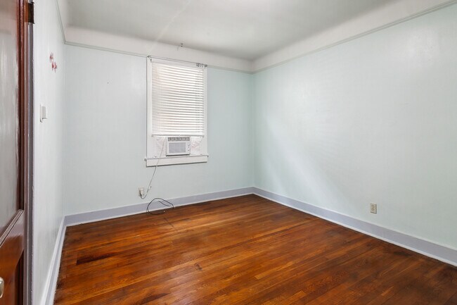 Foto del edificio - 7707 Green St