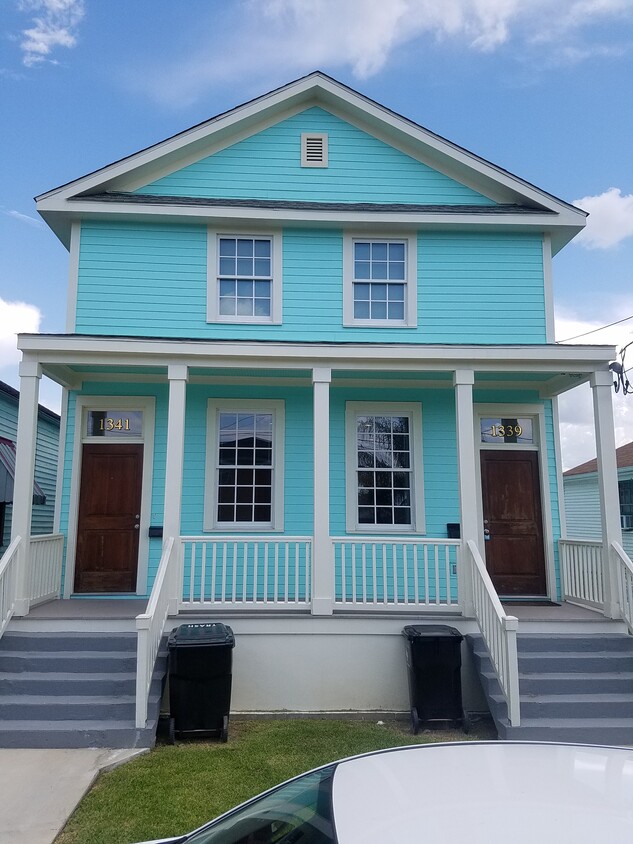 Exterior - Front - 1341 Independence Street