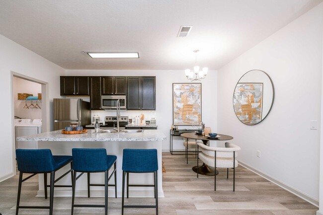 Building Photo - Cortland Hilliard