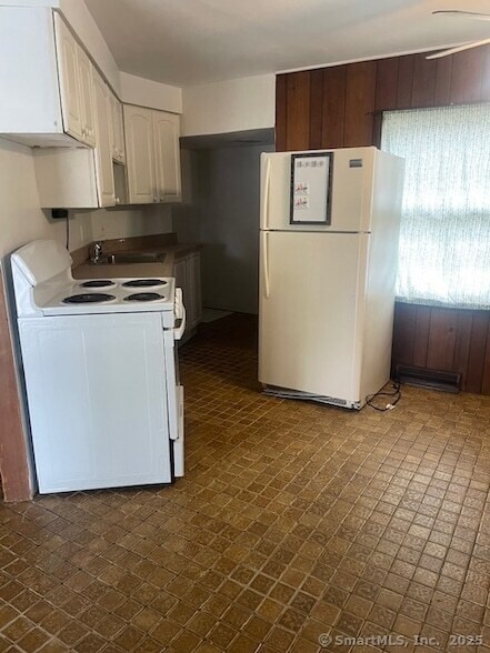 Foto del edificio - 102 Riverview Ave