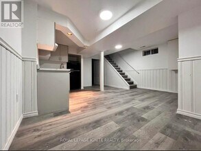 Building Photo - 1068 Pepperbush Ct