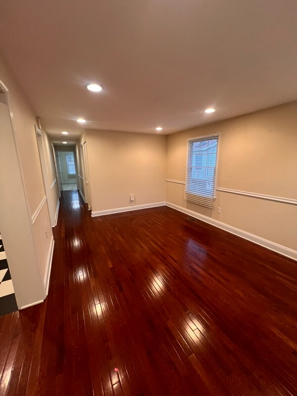 Foto del edificio - 9210 Rhode Island Ave
