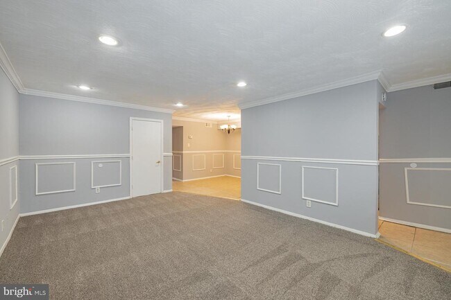 Building Photo - 3928 Stone Gate Dr