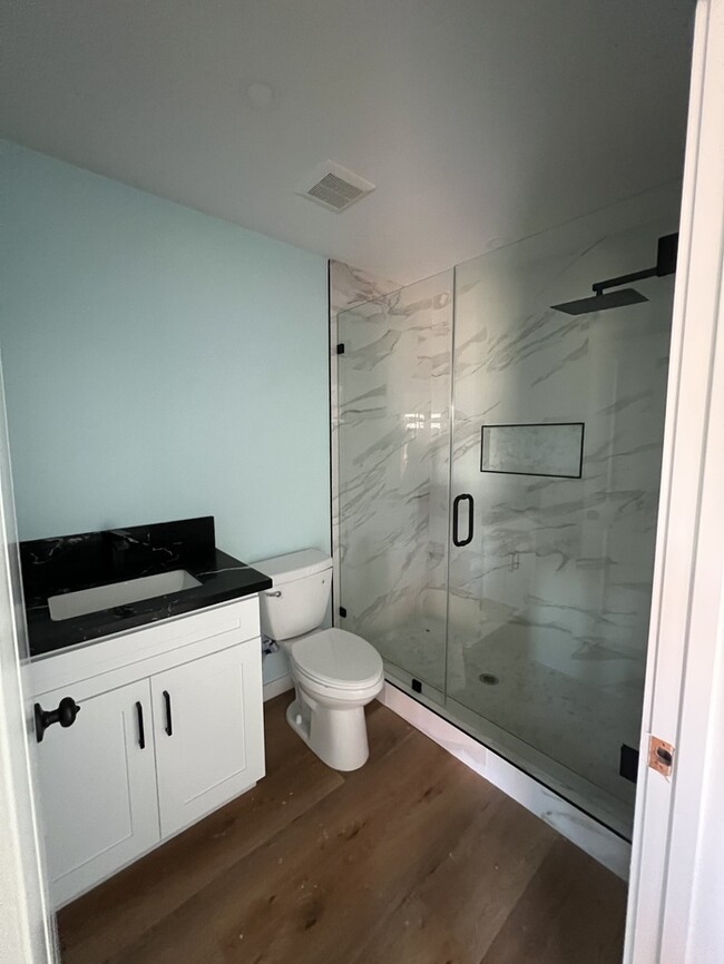 Building Photo - Brand new constructed! Triplex, 2 bedroom 1 bath