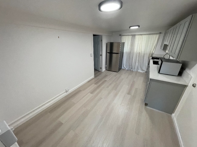 Building Photo - 95-304-304 Waipuolo Pl