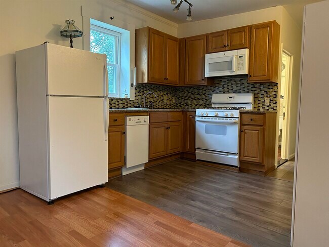 Foto del edificio - 340 NH-45