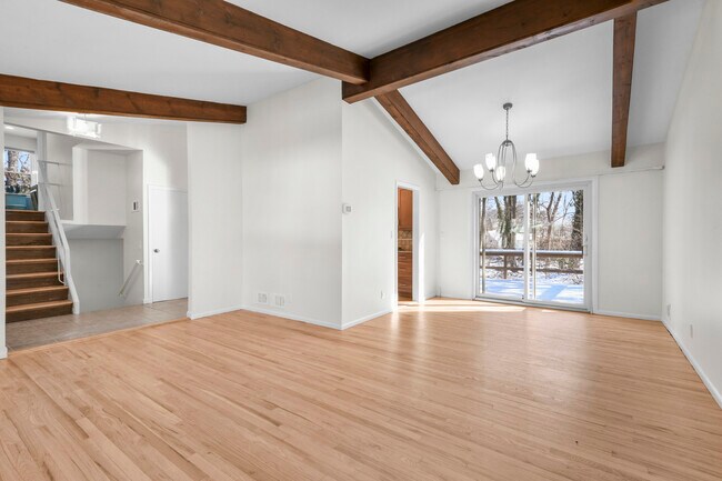 Foto del edificio - 25 Woodhollow Ln