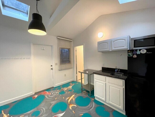 Foto del edificio - 118 NW 24th St