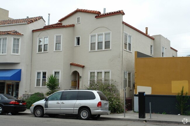 Building Photo - 5321 Bryant Ave