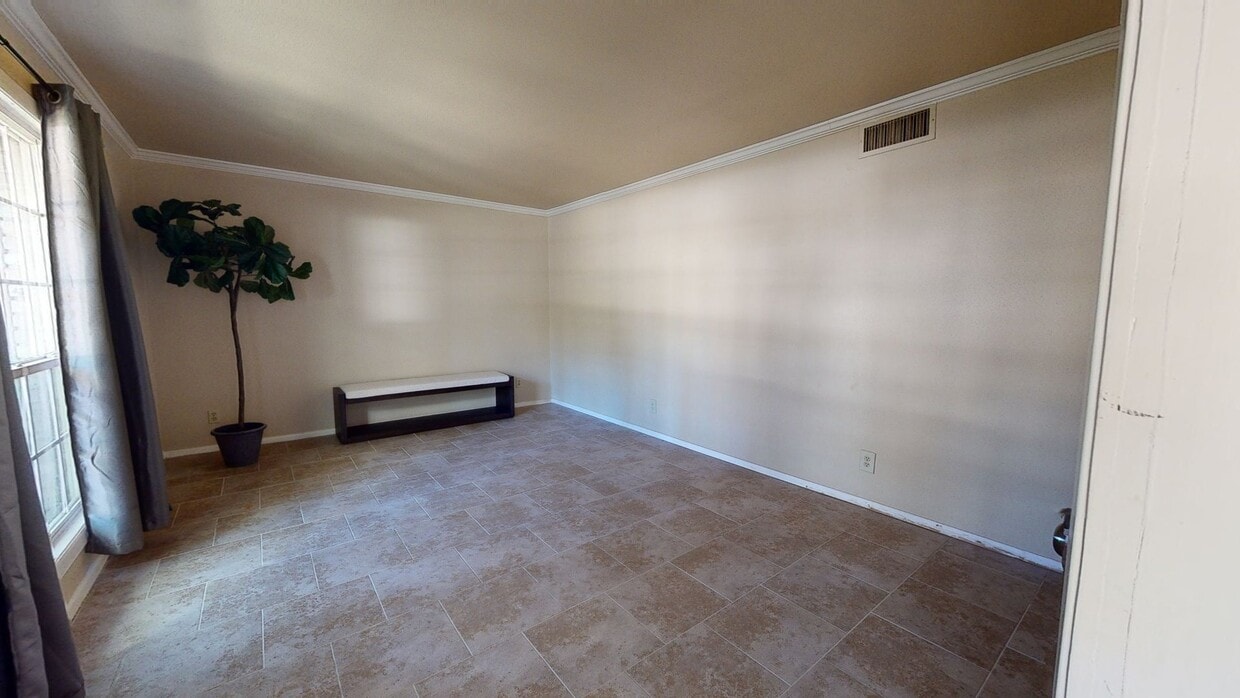 Photo - Gorgeous San Antonio home with large backy...