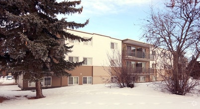 Building Photo - Astoria Greens