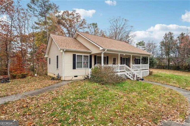 Building Photo - 6325 Woodstock Rd