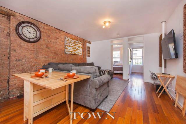 Primary Photo - 233 1st Ave