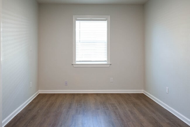 Building Photo - 5094 J E L Drive