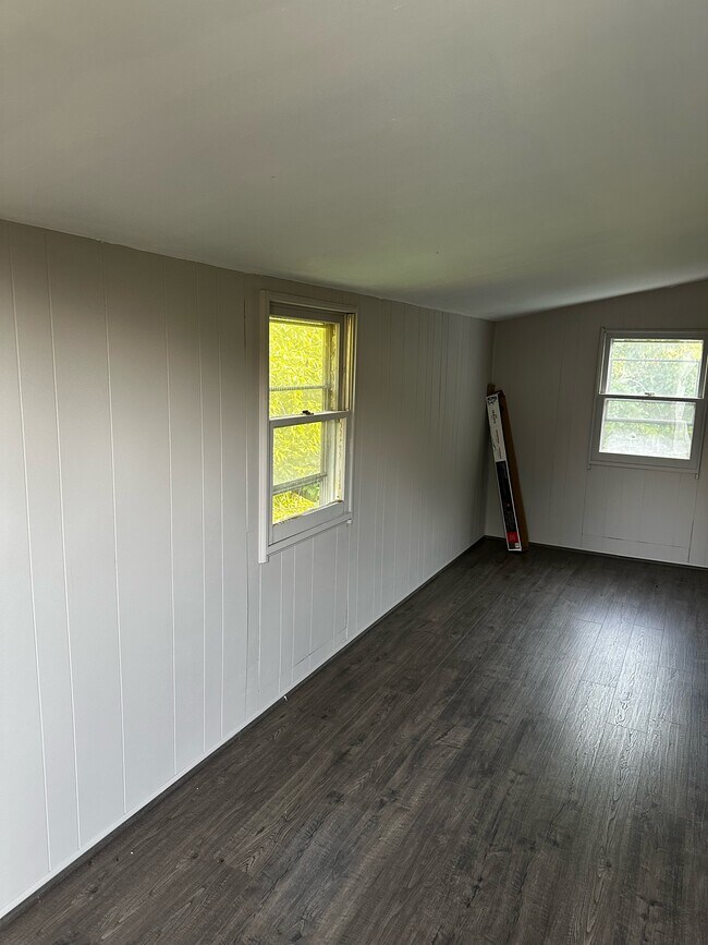 Building Photo - 14209 Essex Dr