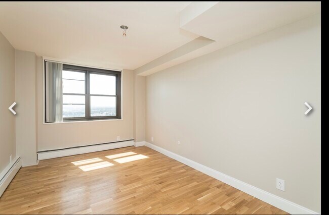 Foto del edificio - 1430 Columbia Rd