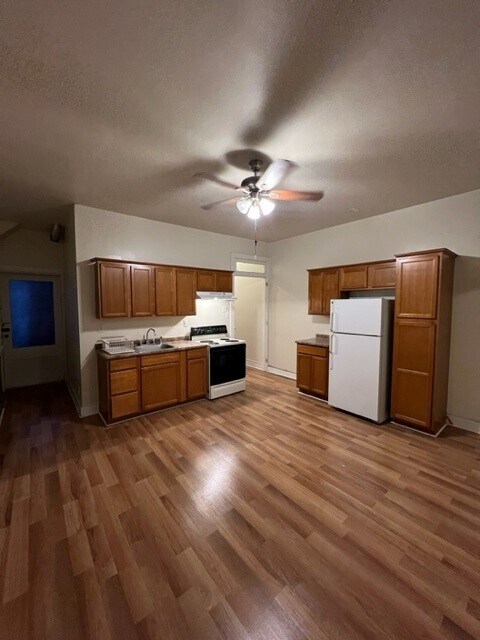 Foto del edificio - 308 N 2nd St