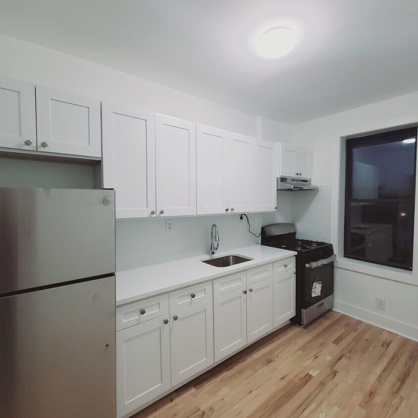 3021 Holland Ave Unit 55S, The Bronx, NY 10467 Room for Rent in The