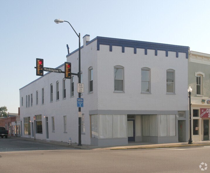 Foto principal - 156 W Washington St
