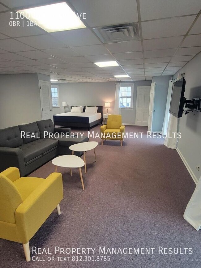 Foto del edificio - Upstairs Studio Apartment/All Utilities In...