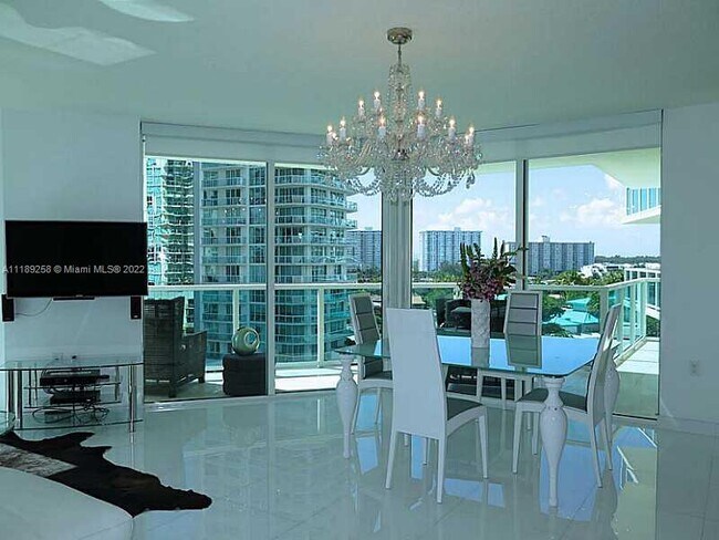 Foto del edificio - 200 Sunny Isles Blvd