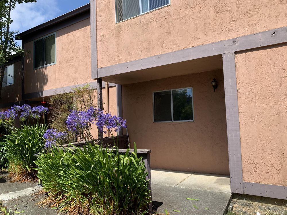 Primary Photo - 830 D Street 2