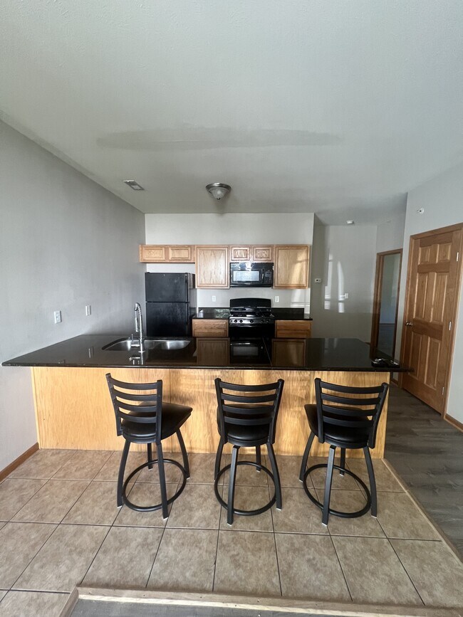 Building Photo - 10180-10183 Clearwing Ln