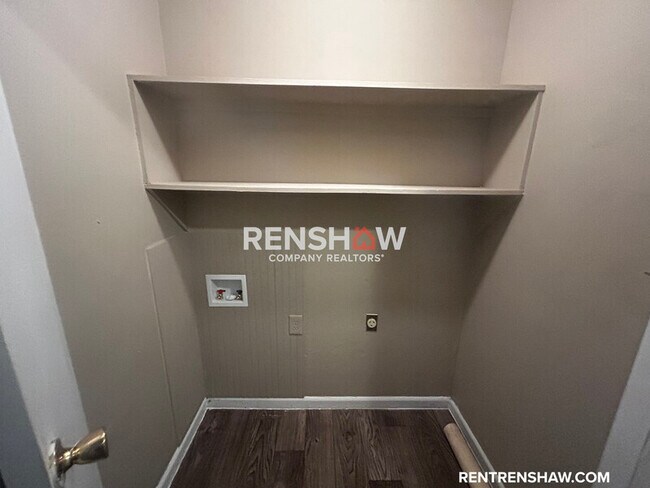 Foto del edificio - 26 Lealand Ln