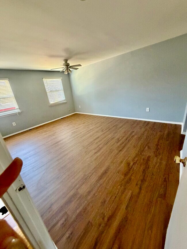 Dormitorio principal - 202 Shady Ln