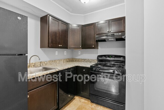Building Photo - 2507 S Big Bend Blvd