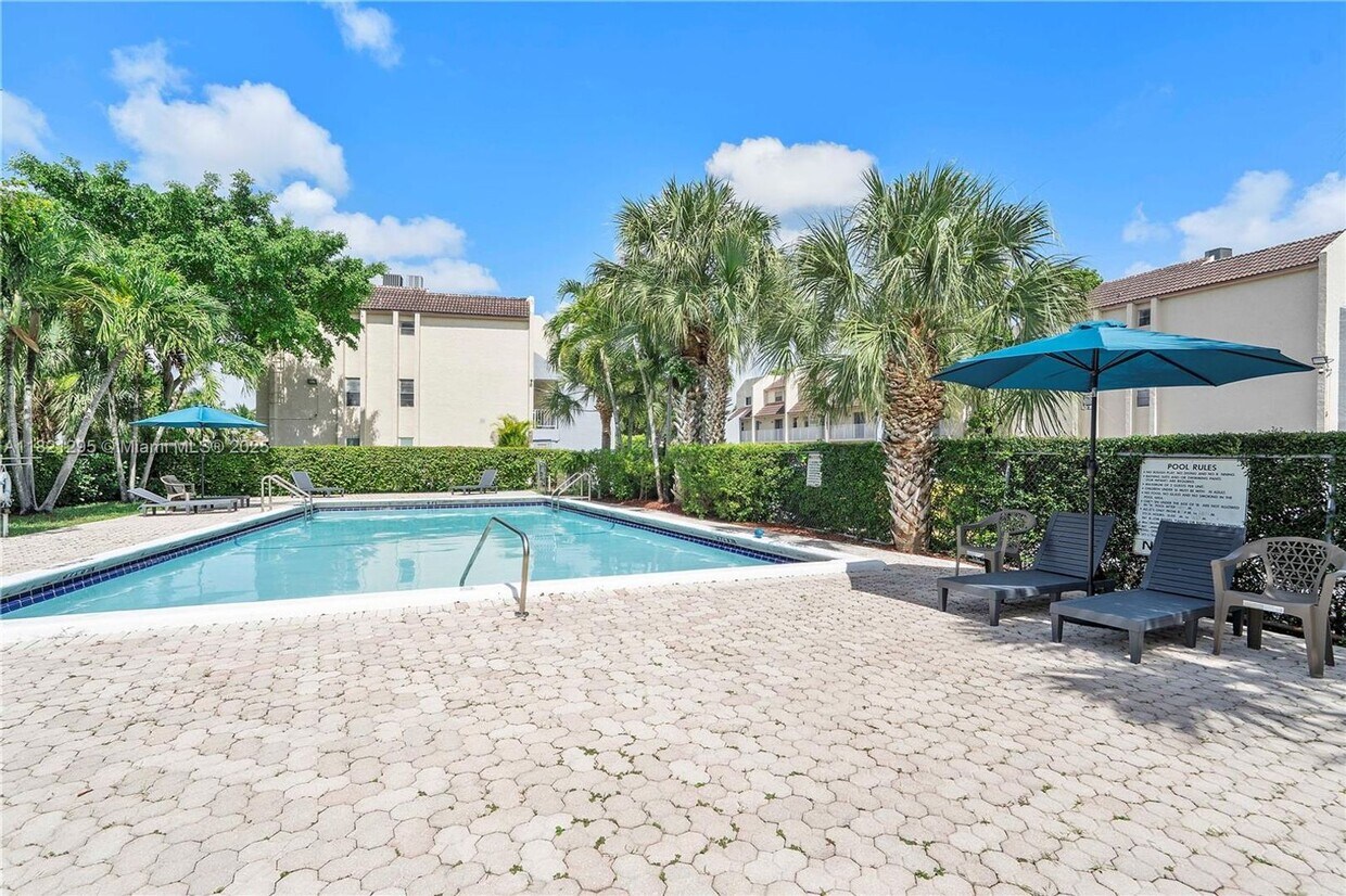 Primary Photo - 3750 NW 115th Ave