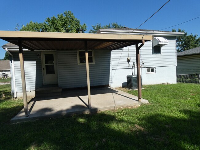 Building Photo - 5200 N Manchester Ave