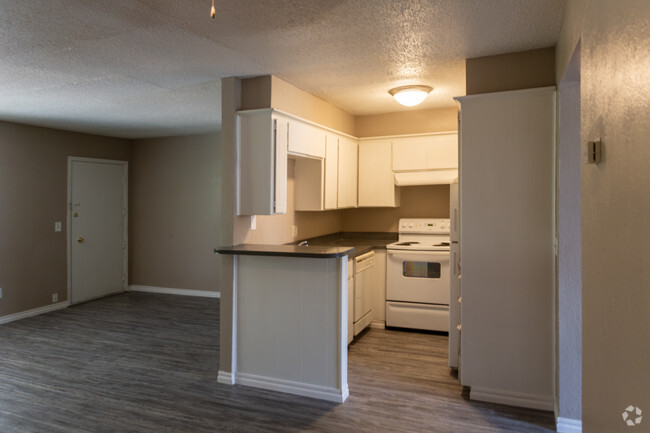 2 BR 1 BA 850 Sq Ft - Woodbrier Apartments