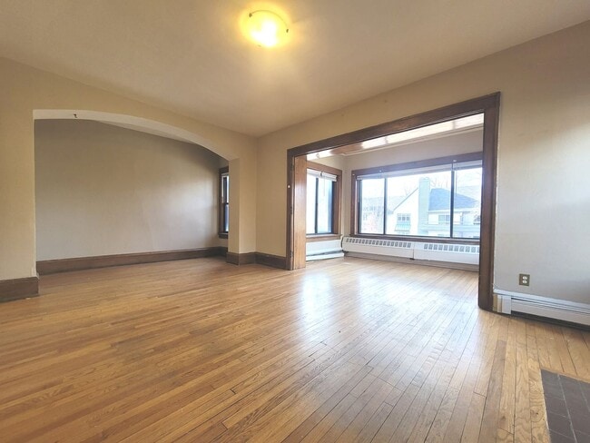 Interior Photo - 2564 Lake