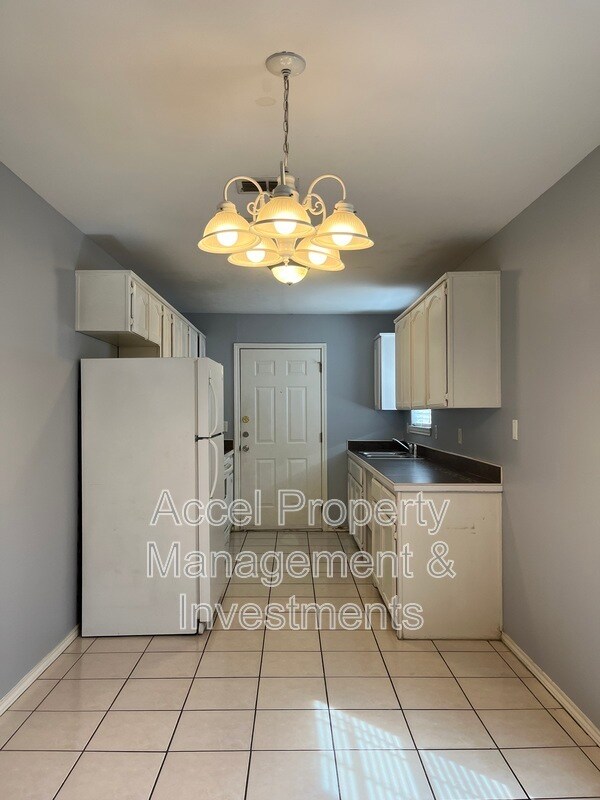 Foto del edificio - 1522 W Nolana Ave