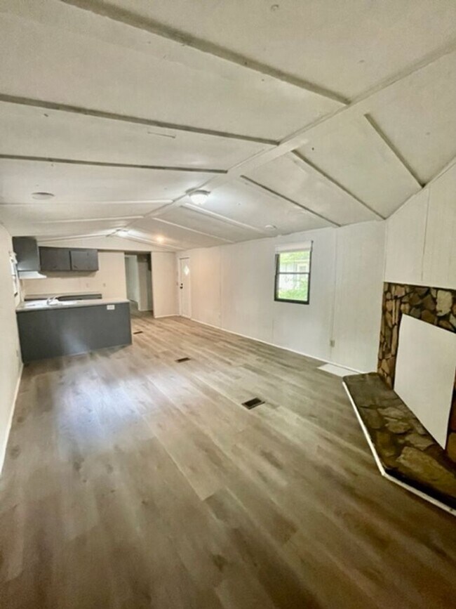 Foto del edificio - 1736 Ratchford Rd