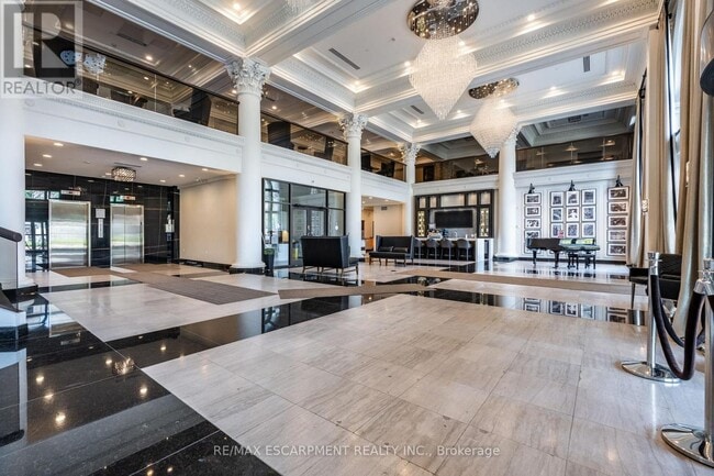 Photo du bâtiment - 118 King St E